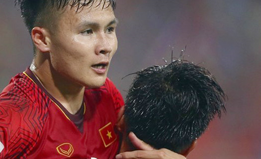 Quang Hải giành danh hiệu Cầu thủ xuất sắc nhất