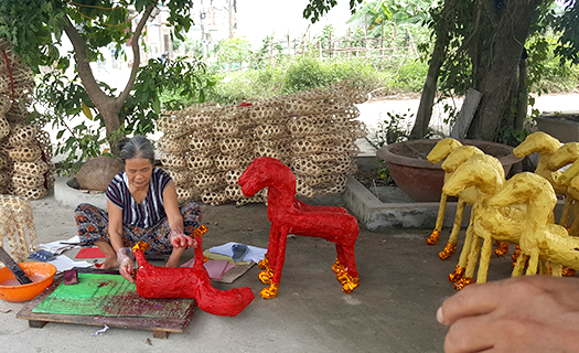 Làng nghề chỉ 