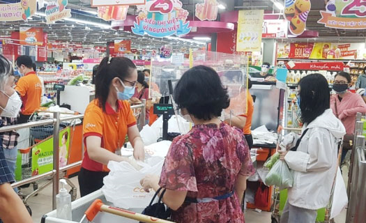 Siêu thị ở Hà Nội tăng giờ bán, hàng hóa dồi dào trong dịp Tết