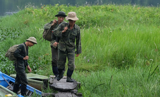 Giữ rừng ở Bàu Sấu