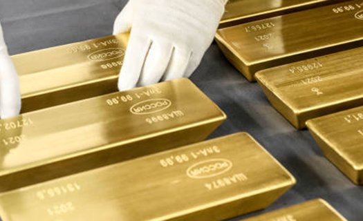 Giá vàng trong nước giảm theo giá thế giới