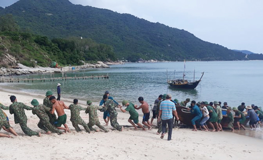 Miền Trung: Các phương án khẩn trương tránh bão số 9