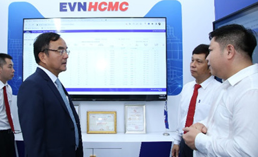 EVNHCMC ra mắt nhiều sản phẩm sáng tạo