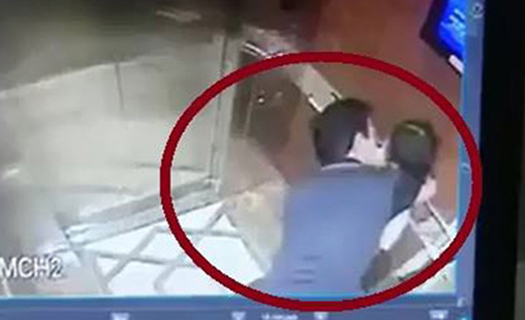 Vụ sàm sỡ bé gái trong thang máy: Người đàn ông trình diện công an
