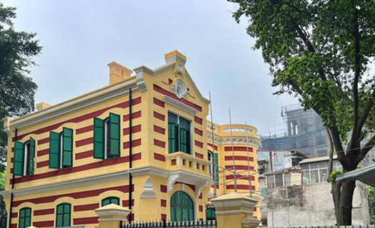 Màu vôi hiện tại của ngôi biệt thự Pháp cổ ở Hà Nội chưa chính thức?