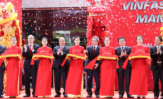 Thủ tướng: Vinfast góp phần làm nên kỳ tích của ngành ô tô Việt Nam