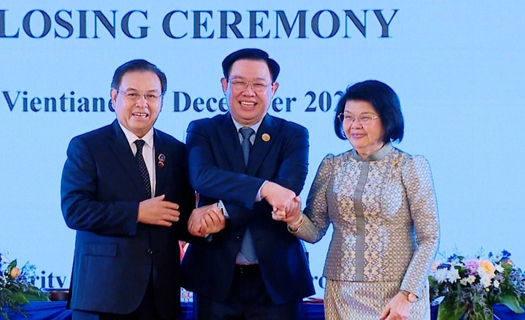 Hội nghị cấp cao Quốc hội 3 nước Campuchia - Lào - Việt Nam ra tuyên bố chung