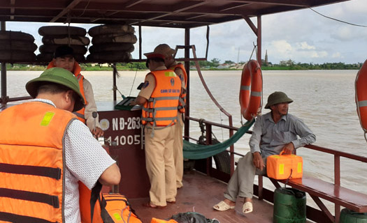 Nam Định: Siết chặt quản lý các bến đò ngang mùa mưa bão
