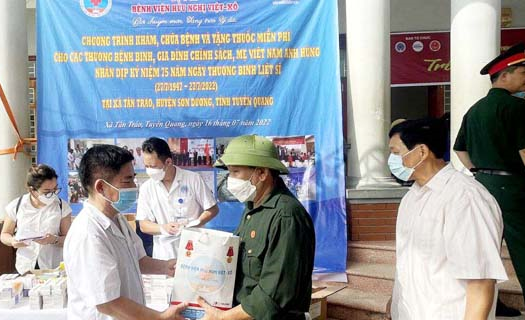 Bệnh viện Hữu Nghị: Khám và cấp thuốc miễn phí cho 250 đối tượng chính sách